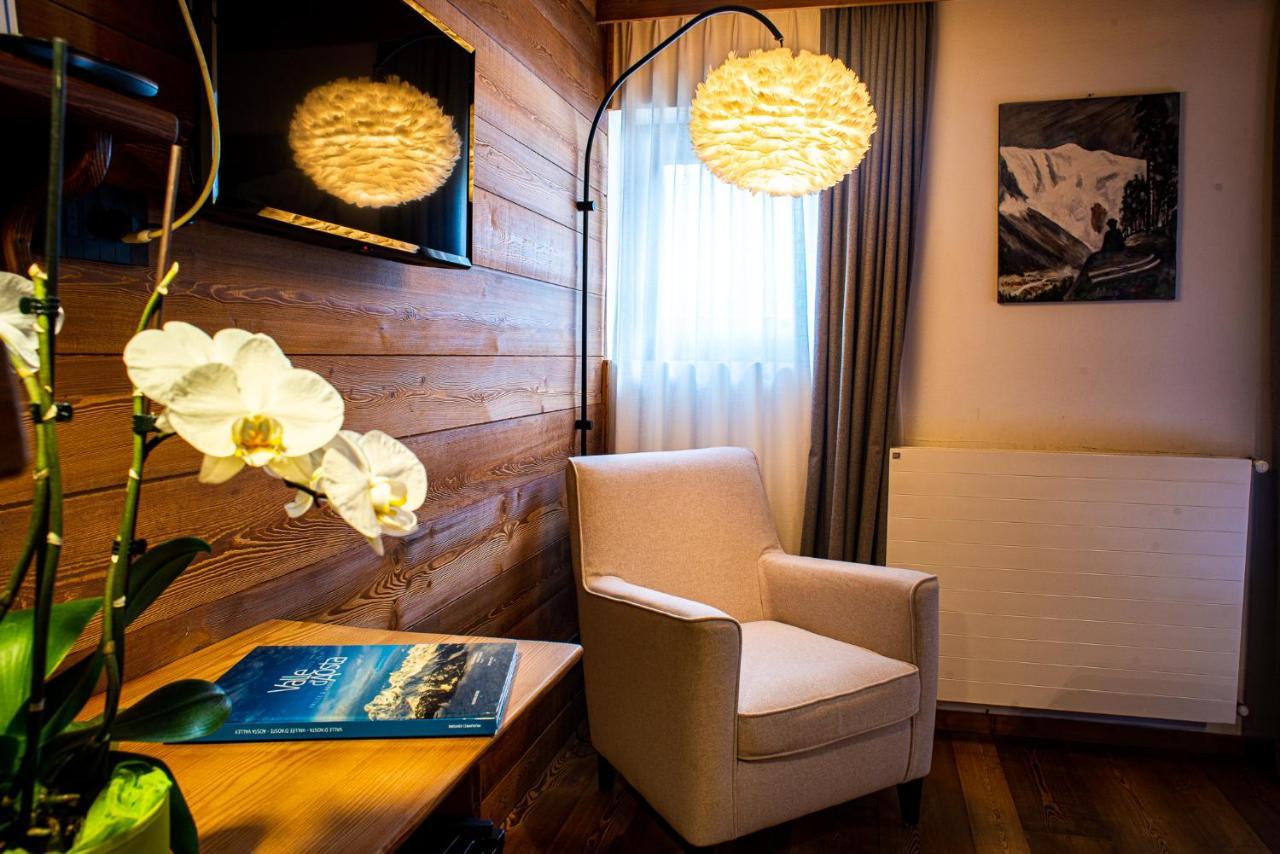 Hotel De Champoluc Extérieur photo