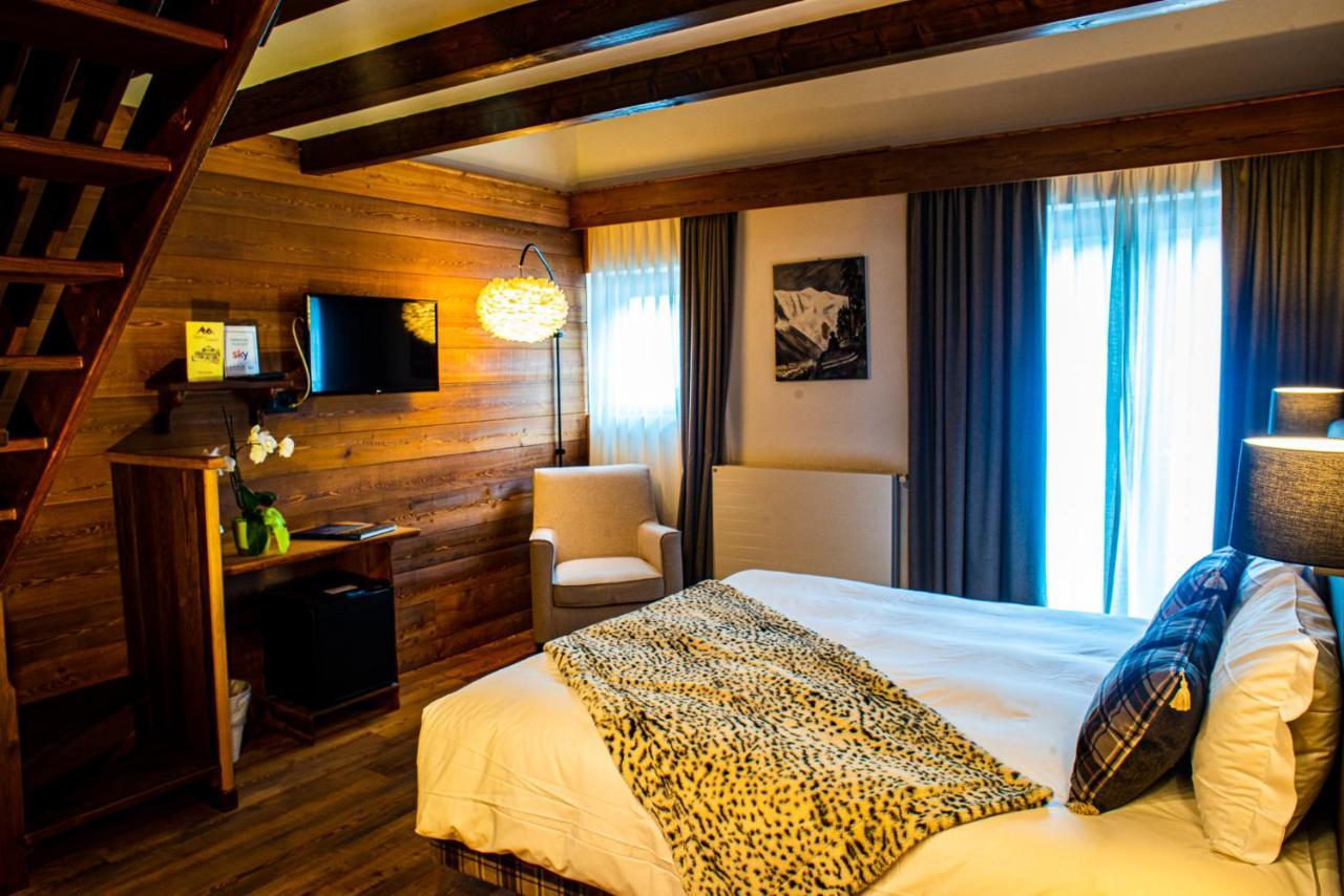 Hotel De Champoluc Extérieur photo