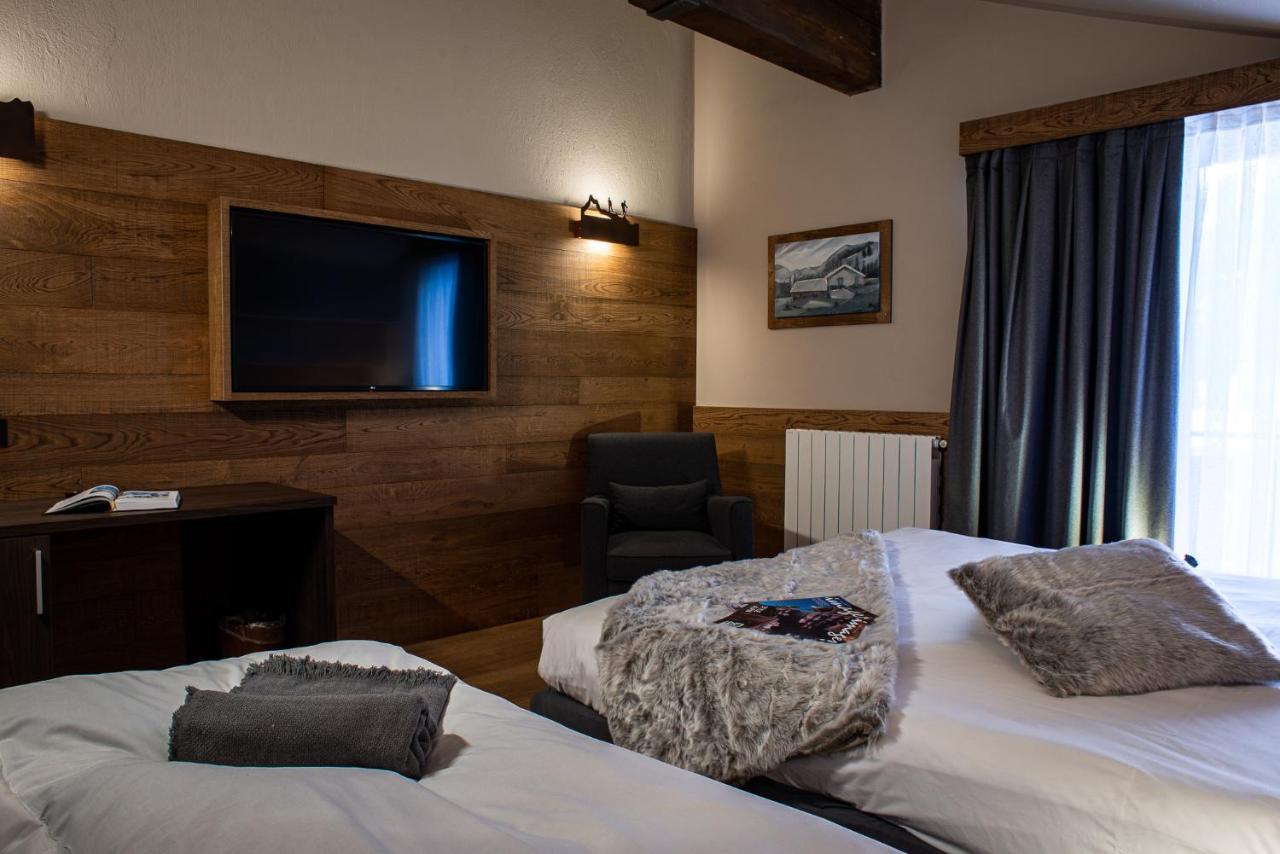 Hotel De Champoluc Extérieur photo