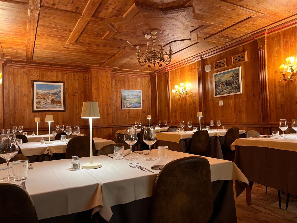 Hotel De Champoluc Extérieur photo