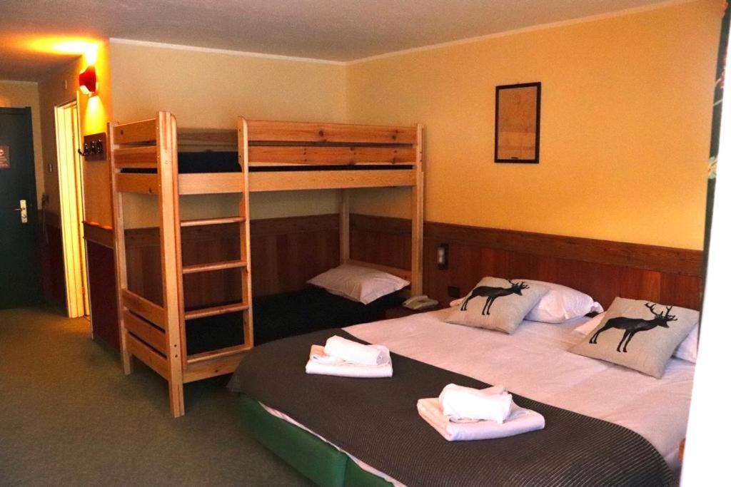 Hotel De Champoluc Extérieur photo