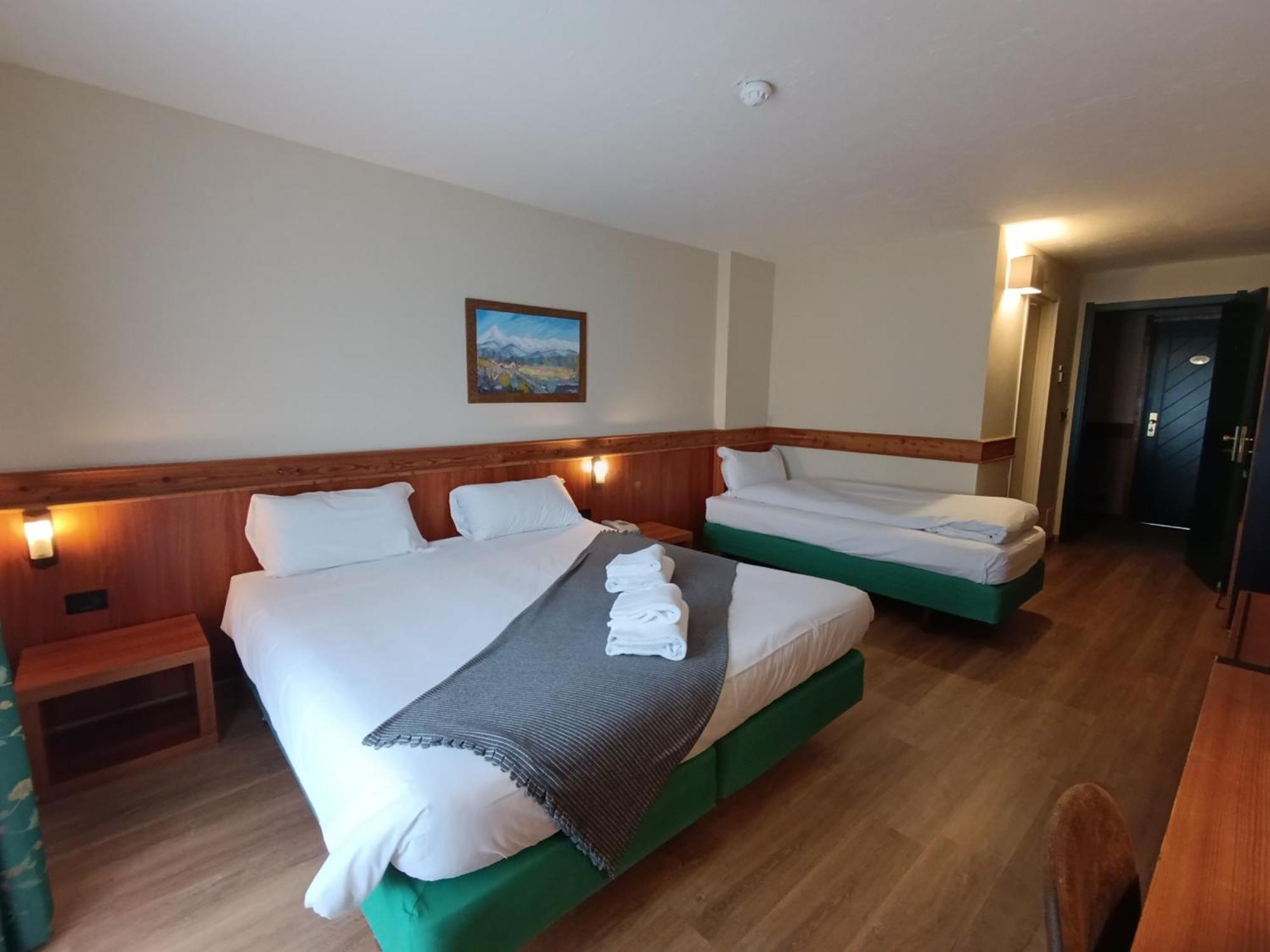 Hotel De Champoluc Extérieur photo